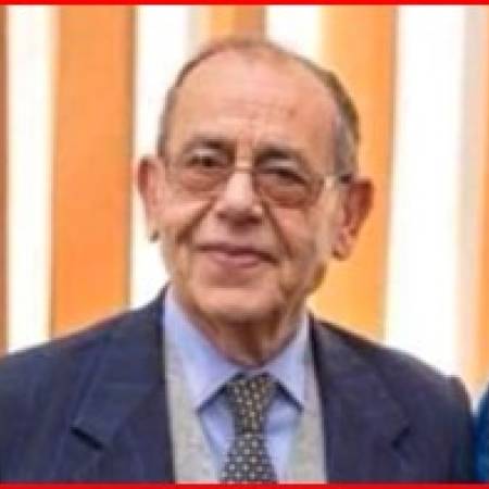 تنعى كلية الحقوق الأستاذ الدكتور / محمد رفعت عبدالوهاب